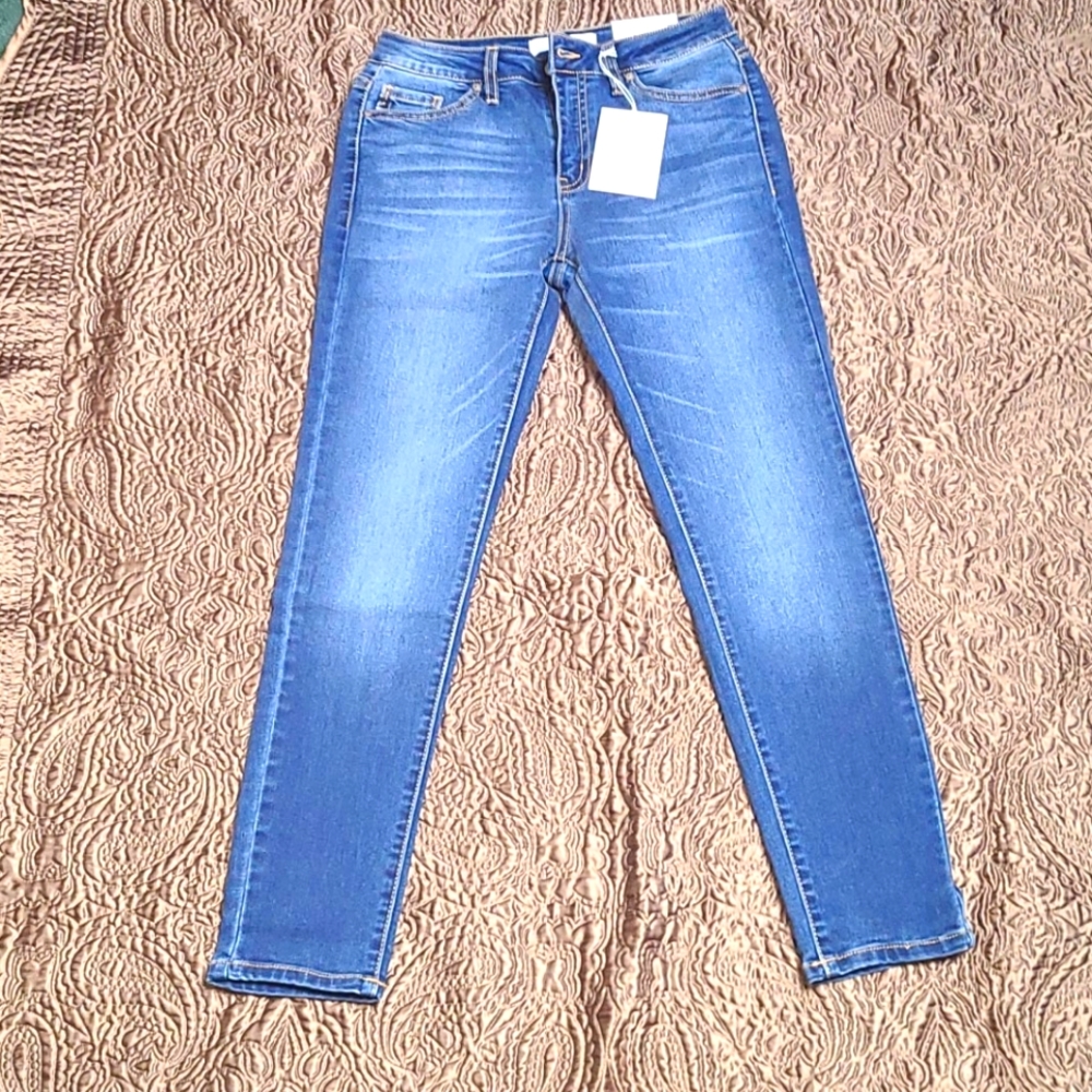KanCan Vici HighWaisted Jeans